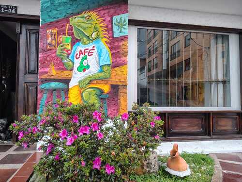 frente-cafe-la-iguana-pereira